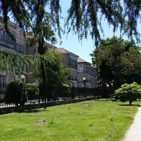 Piso De 3 Habitaciones, Con Garaje Incluido, A 1500 Metros De La Catedral