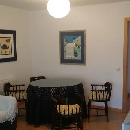 Piso De 3 Habitaciones, Con Garaje Incluido, A 1500 Metros De La Catedral Lägenhet *