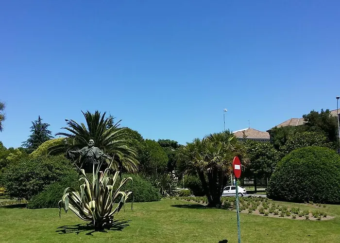 Piso De 3 Habitaciones, Con Garaje Incluido, A 1500 Metros De La Catedral アパート