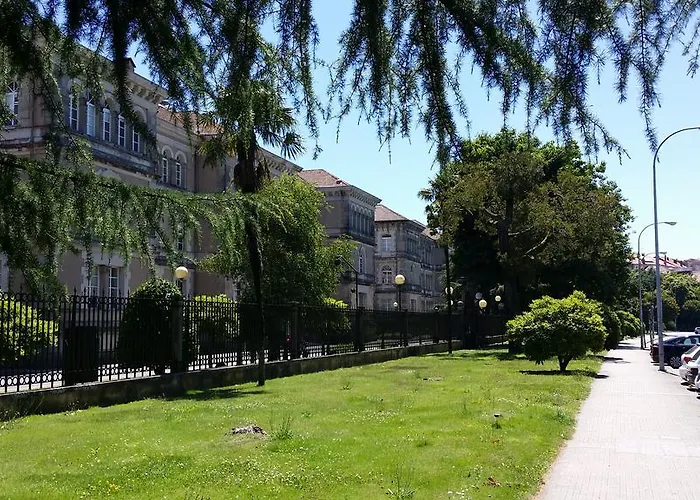 Piso De 3 Habitaciones, Con Garaje Incluido, A 1500 Metros De La Catedral